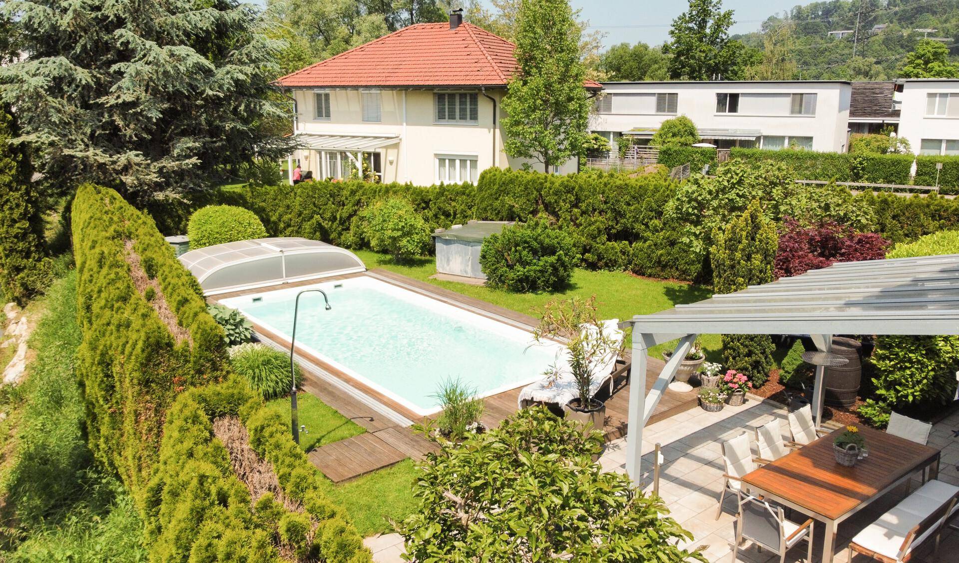 Luftbild Pool & Garten