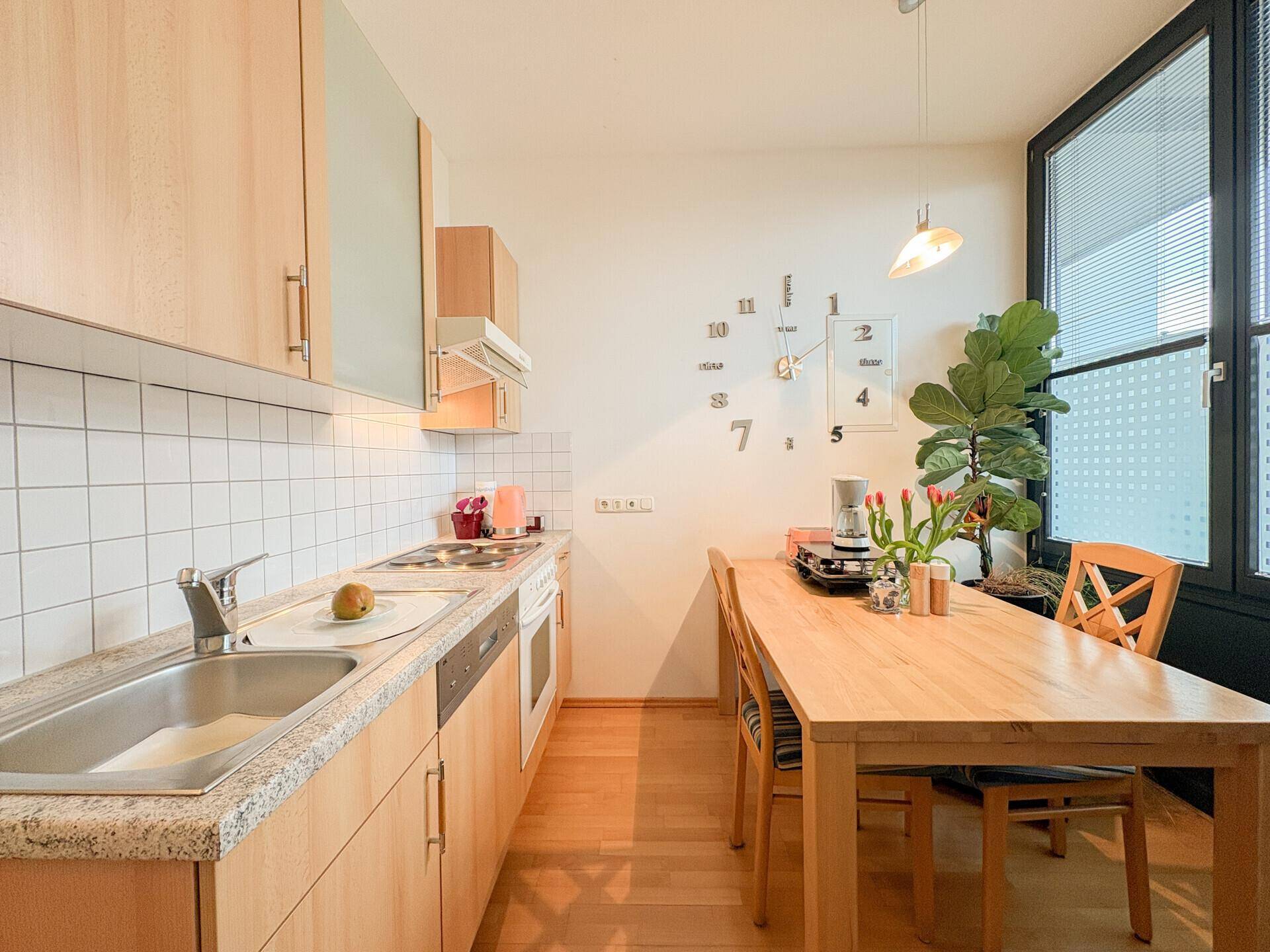 Pauschalmiete - Möblierte 1,5-Zimmer-Stadtwohnung inkl. TG - Ansicht 6