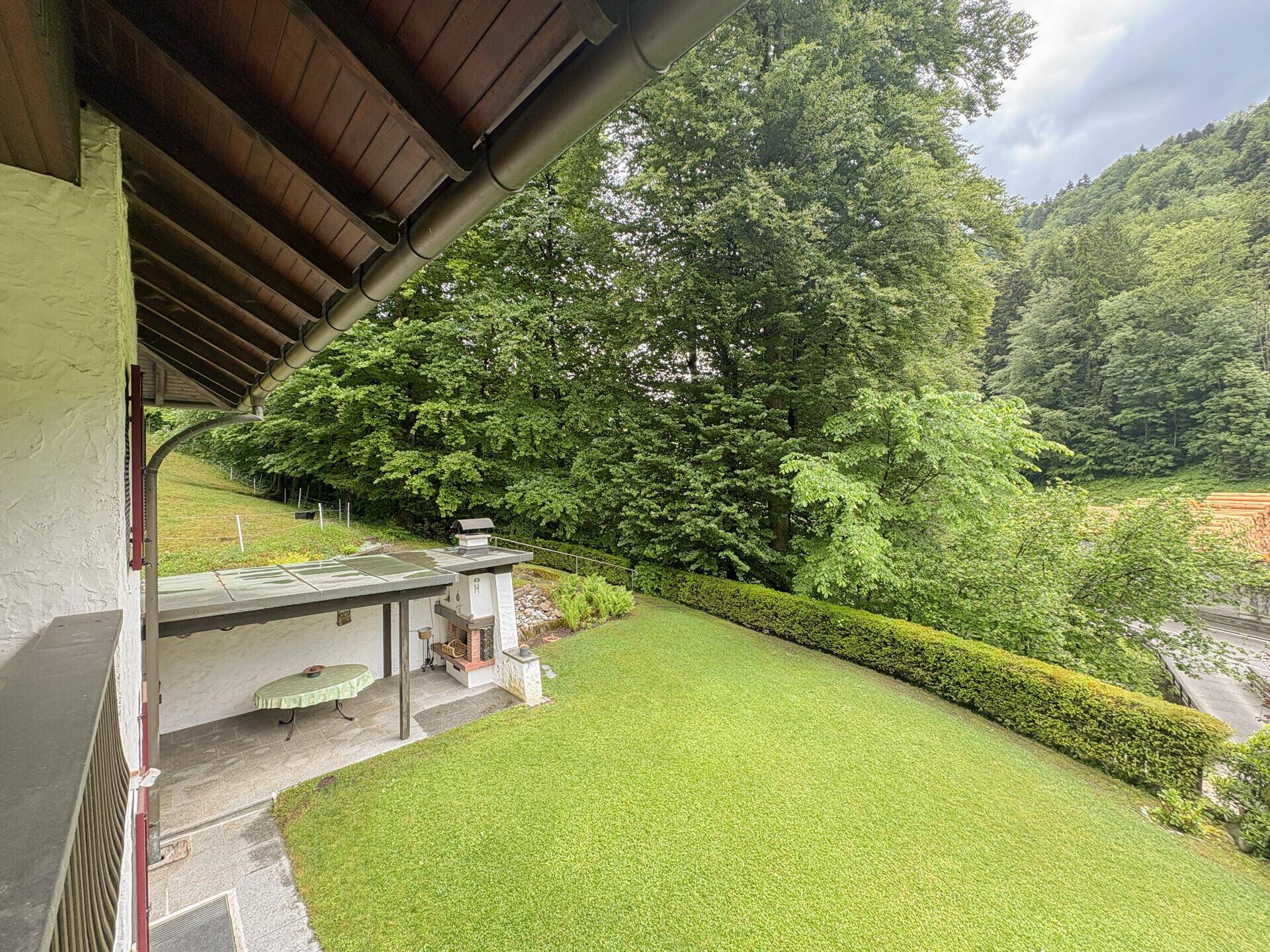 Exklusives Einfamilienhaus mit Doppelgarage in Schwarzach - Ansicht 4