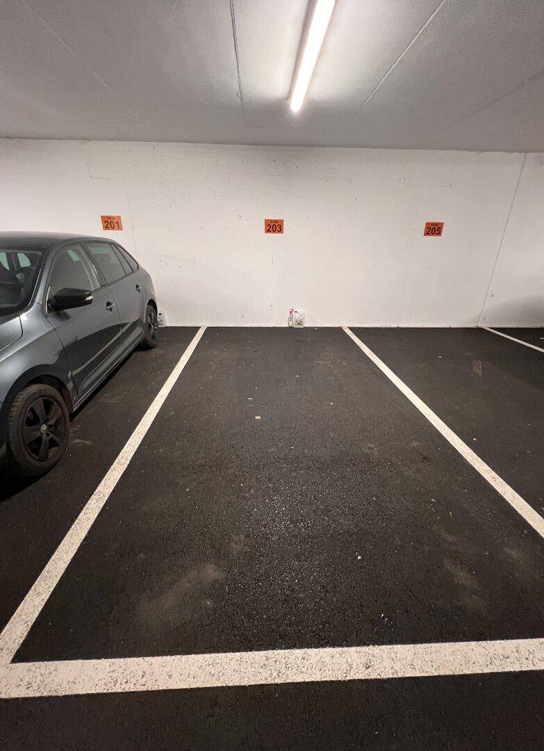 Tiefgaragenparkplatz