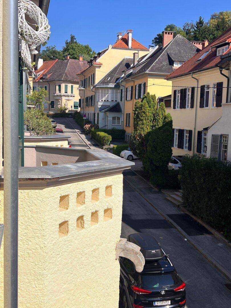 Balkon/Strasse