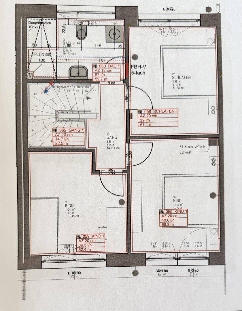 Grundriss des Obergeschosses mit drei Schlafzimmern und einem Badezimmer, gut aufgeteilt.