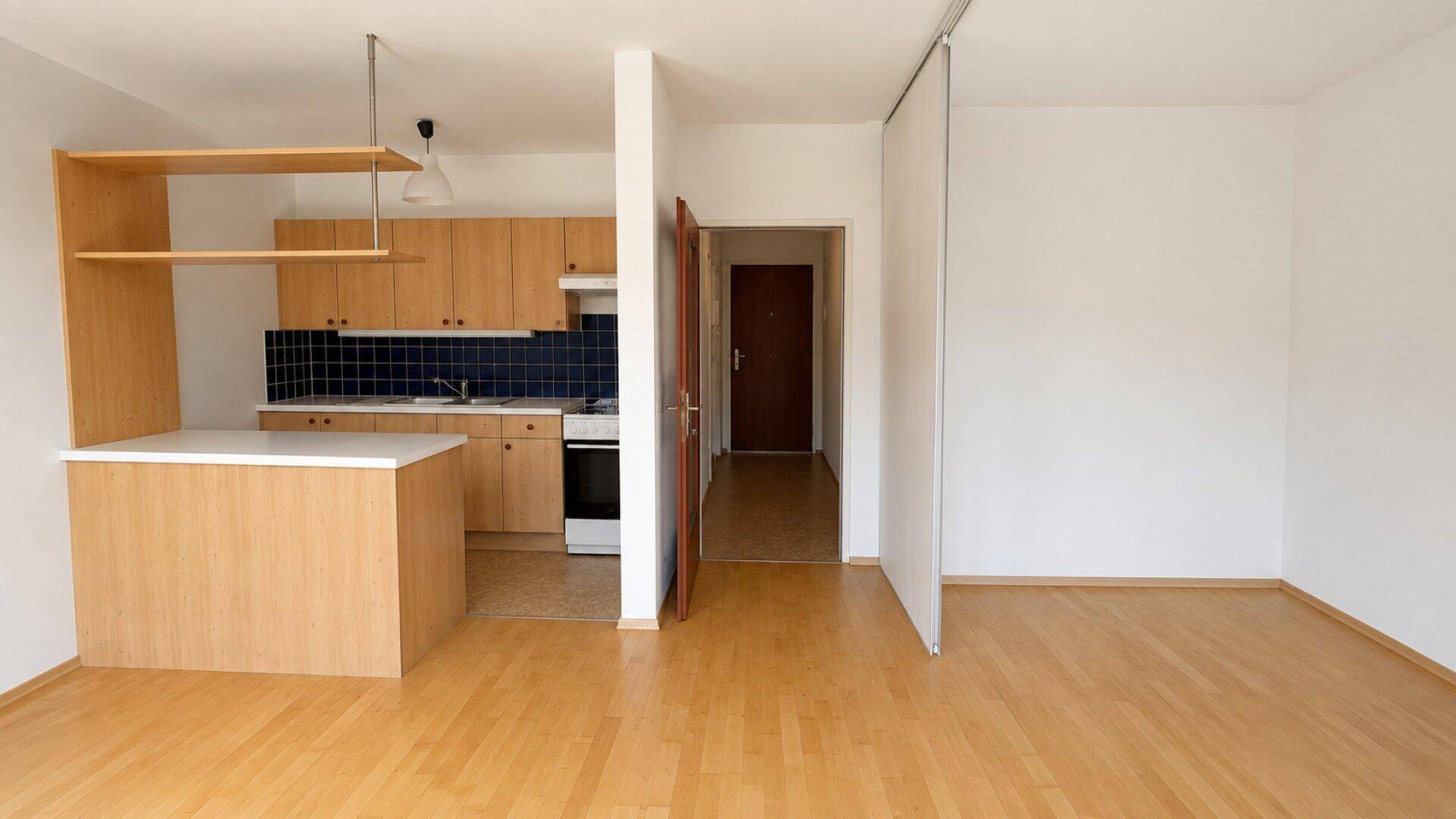 Wohnen mit hervorragender Infrastruktur – helle 1-Zimmer-Wohnung mit Tiefgaragenstellplatz – pohled 2