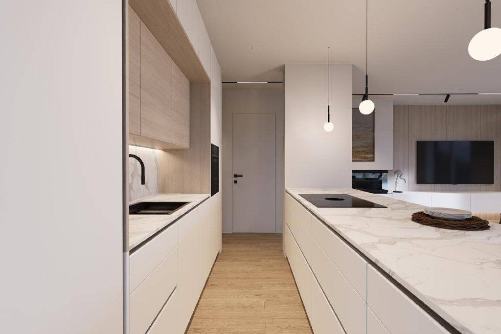 Moderne Küche mit weißen Fronten, Marmor-Arbeitsplatten und integrierten Geräten.