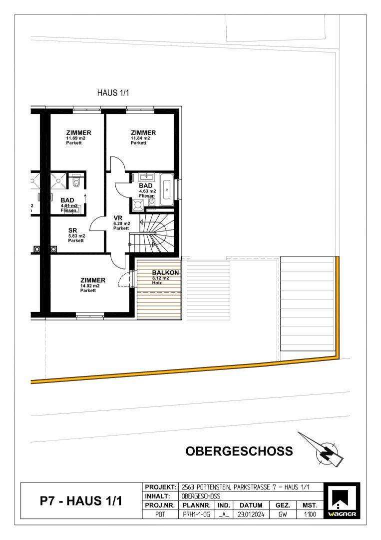 Grundriss des Obergeschosses mit drei Zimmern, zwei Bädern und einem Balkon.