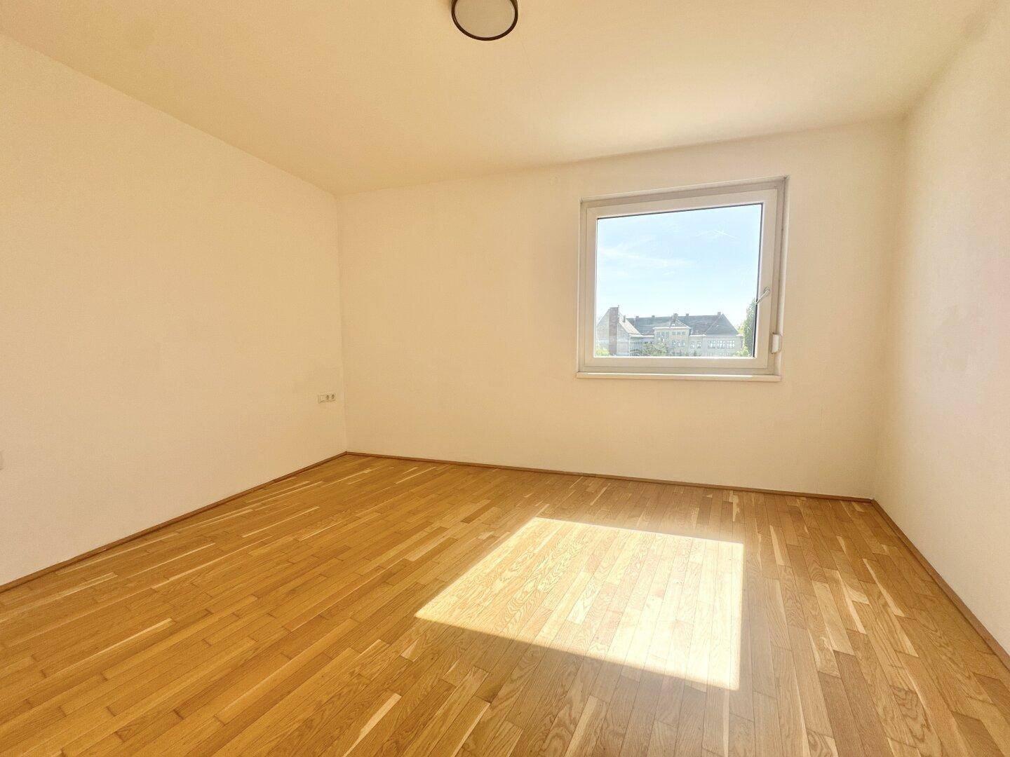 AB SOFORT BEZIEHBAR!! Wohnen in Floridsdorf – Sehr geräumige 2-Zimmerwohnung + Balkon- Nähe Shopping City Nord &amp; Klink Floridsdorf! - Ansicht 4
