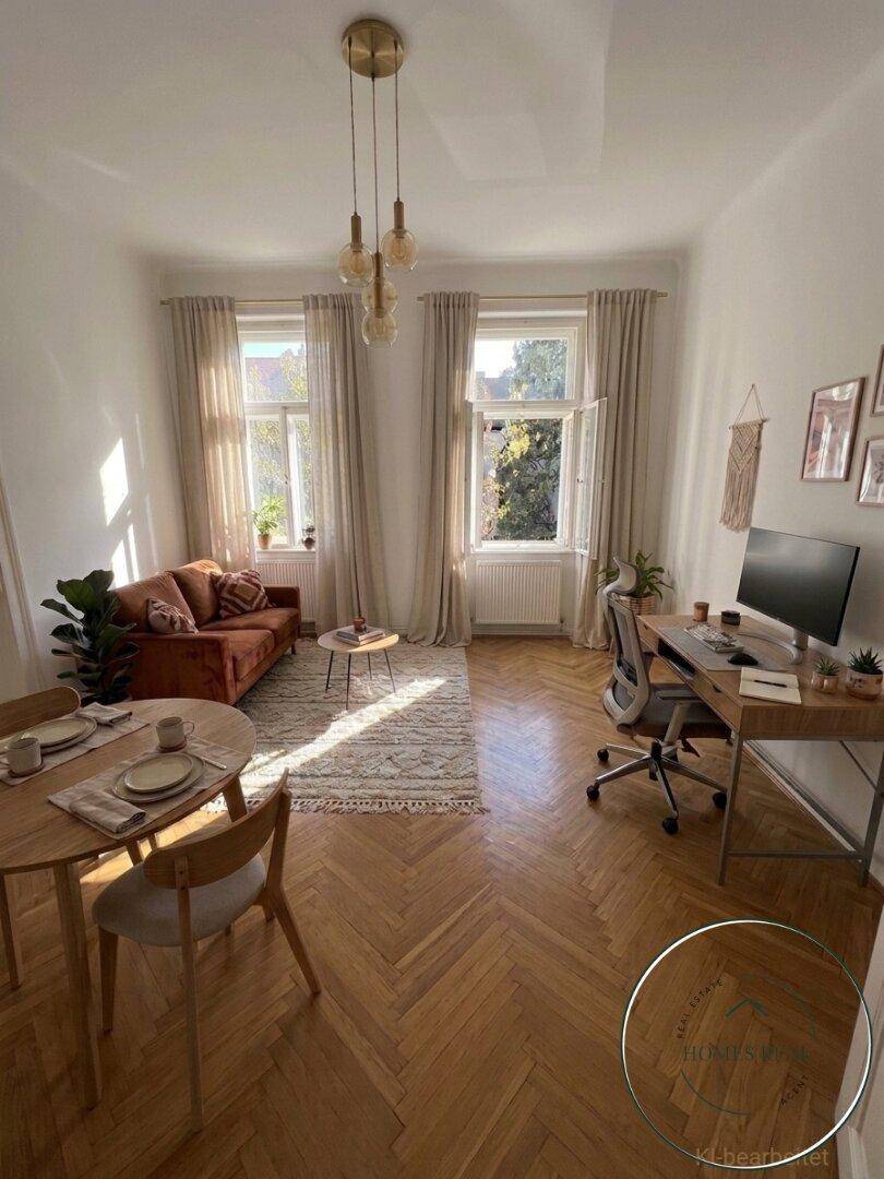 Vielseitiger Wohnbereich mit Essplatz, Arbeitsbereich und großen Fenstern für viel Tageslicht.