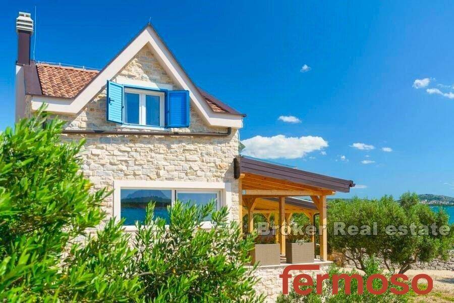 2021-355-002-2021-355-near-Sibenik-stone-house-first-row-to-the-sea-for-sale