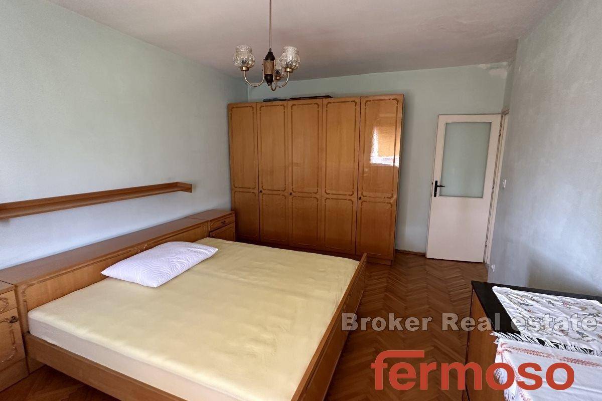 004-2045-22-Split-Two-bedroom-apartment-in-an-attractive-location-for-sale