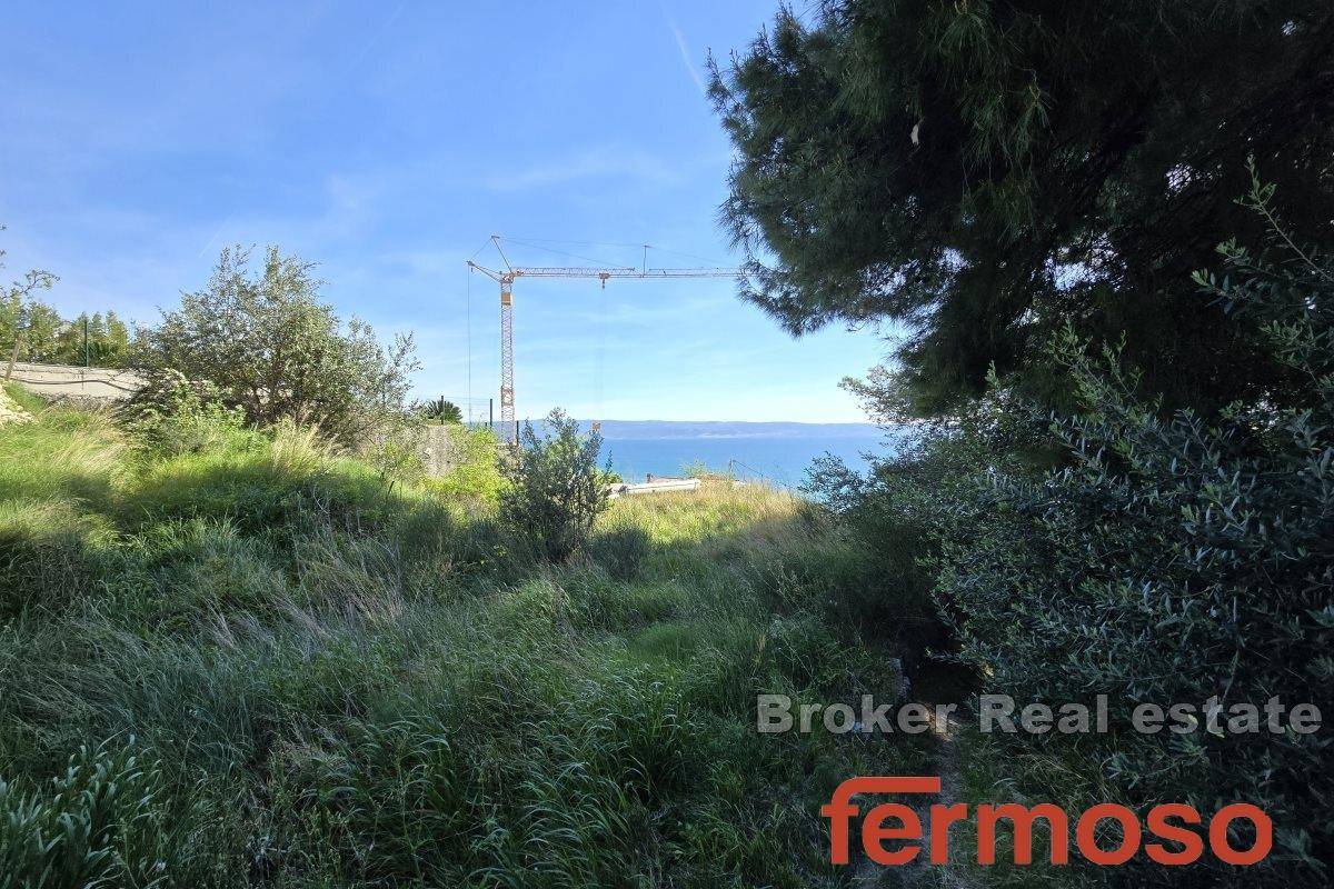 004-2031-118-Split-area-Building-land-wth-sea-view-for-sale