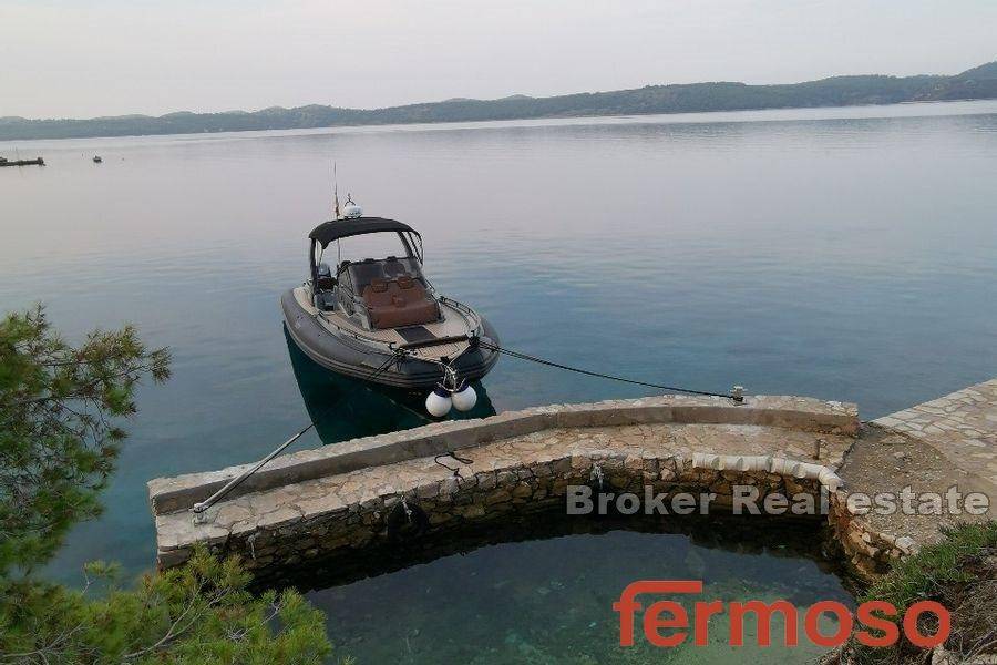 5126-30-006-5126-30-Kornati-house-first-row-to-the-sea-for-sale