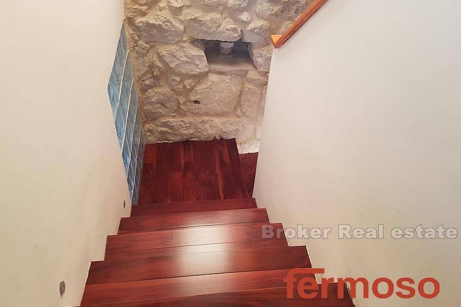 2015-78-Croatia-Property-Renovated_stone_house_for_sale8