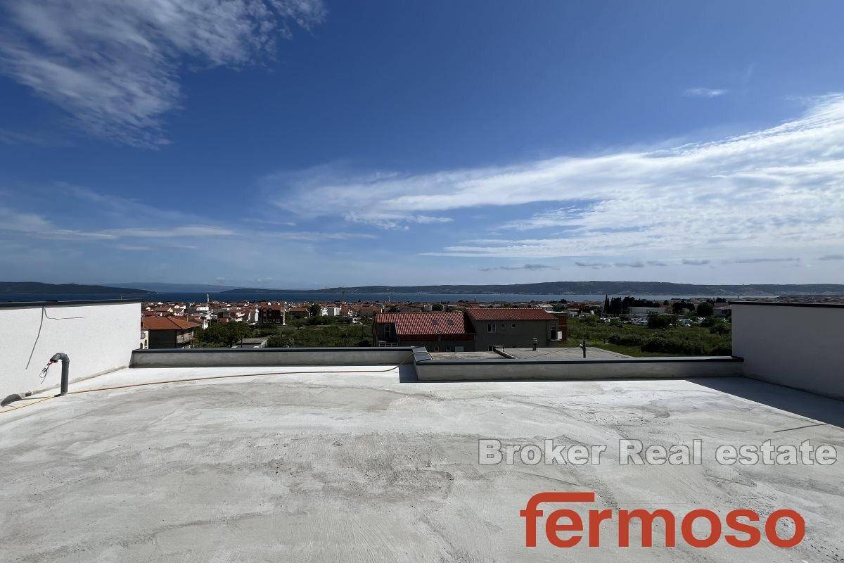 002-2046-02-Kastela-Two-story-penthouse-with-a-sea-view-for-sale