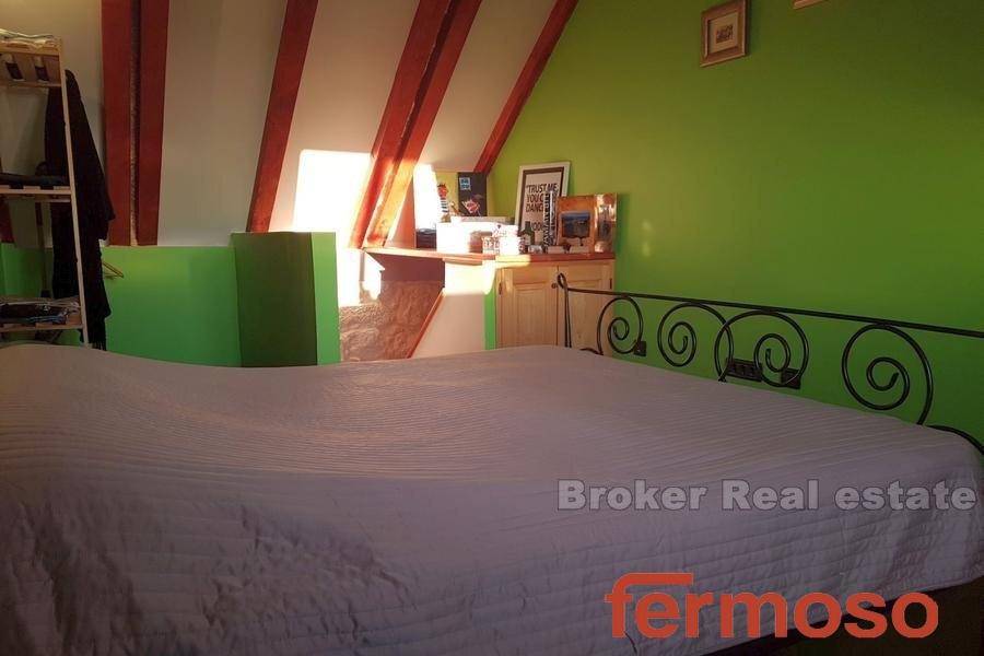 2015-78-Croatia-Property-Renovated_stone_house_for_sale7