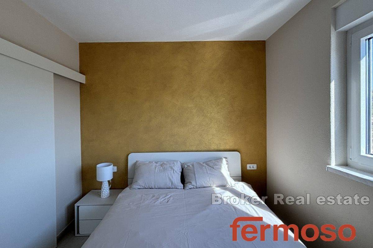 008-2035-162-Ciovo-Modern-two-bedroom-apartment-for-sale