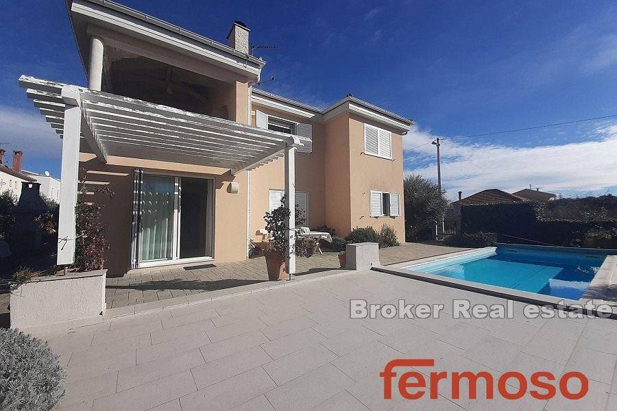 2016-592-013-2016-592-Zadar-House-with-pool-and-a-sea-view-for-sale