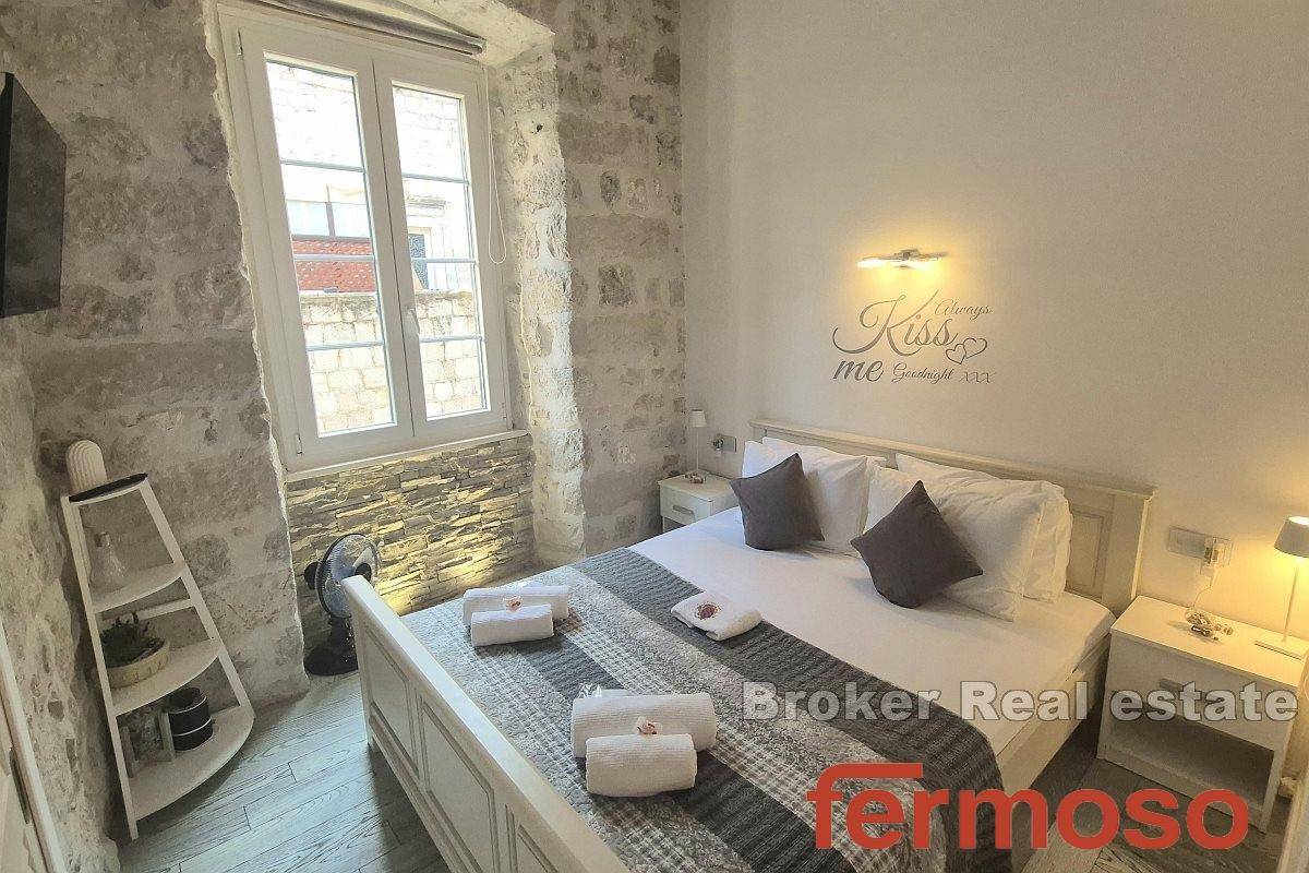 007-2047-18-Dubrovnik-Luxury-apartment-in-the-city-centre-for-sale