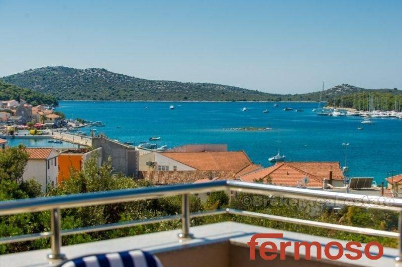 2014-19-Croatia-Real-estate-Beautifull_and_luxury_villa_200m_from_the_sea_for_sale5