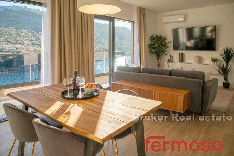 2018-232-005-2018-232-Rogoznica-Apartment-in-the-first-row-to-the-sea-for-sale