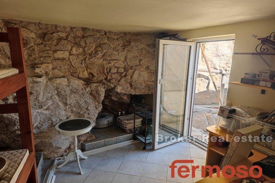 2021-319-014-2021-319-near-omis-stone-houses-with-sea-view-for-sale