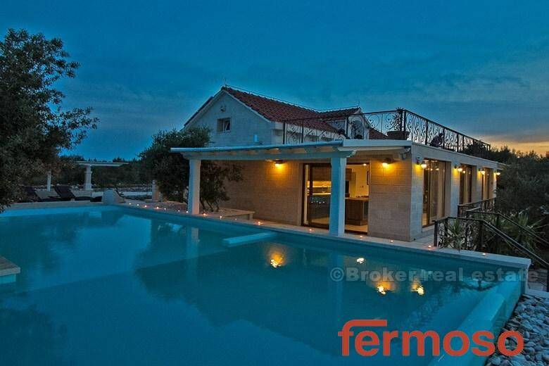 4652-30-13-4652-30-Brac-villa-sea-view-swimming-pool