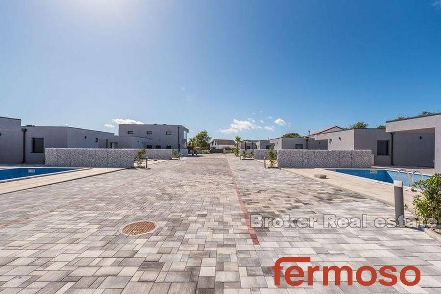 2018-228-020-2018-228-Vir-resort-villas-with-pool-for-sale