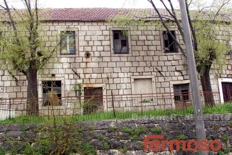 4787-30-002-4787-30-near-Omis-stone-house-for-sale