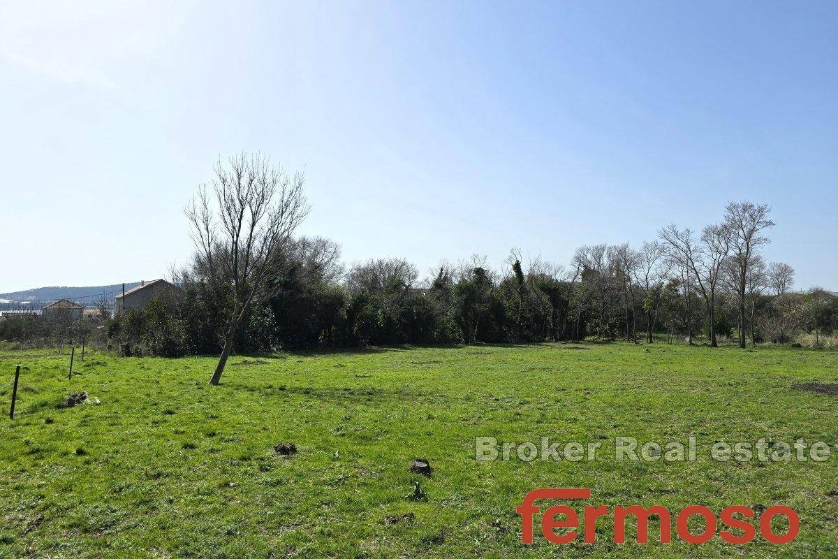 002-2029-73-Kastela-Building-land-near-the-sea-for-sale