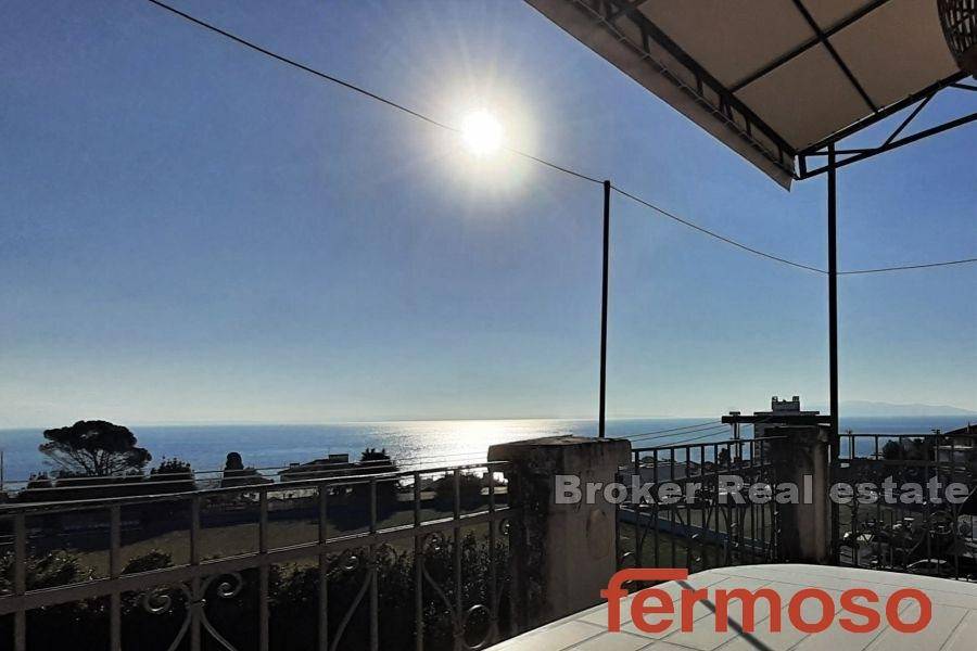 1022-07-006-1022-07-Opatija-apartment-with-sea-view