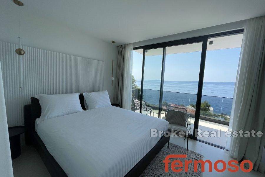 2035-93-010-2035-93-Ciovo-Luxury-villa-with-sea-view-for-sale