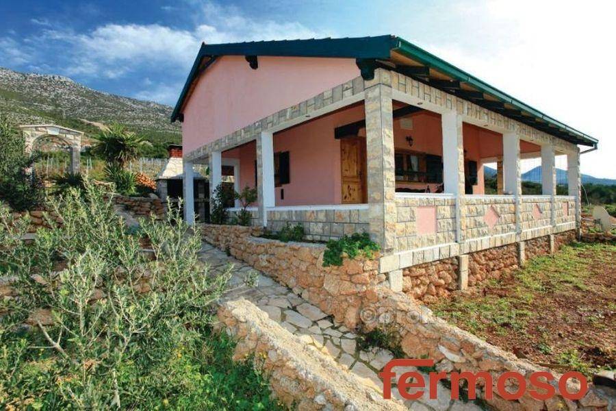 4586-30-peljesac-house-003