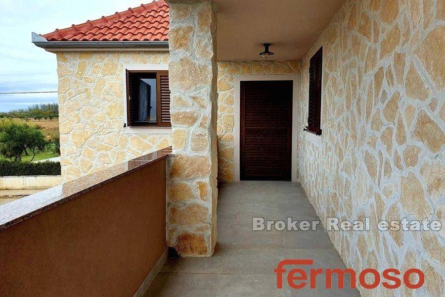 2043-35-016-2043-35-near-zadar-stone-house-with-pool-for-sale