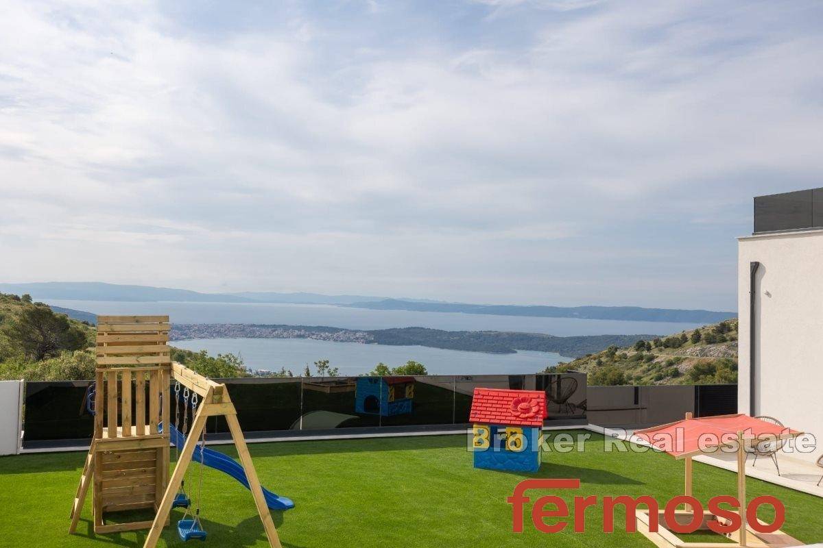 018-2035-73-Trogir-Villa-with-sea-view-for-sale