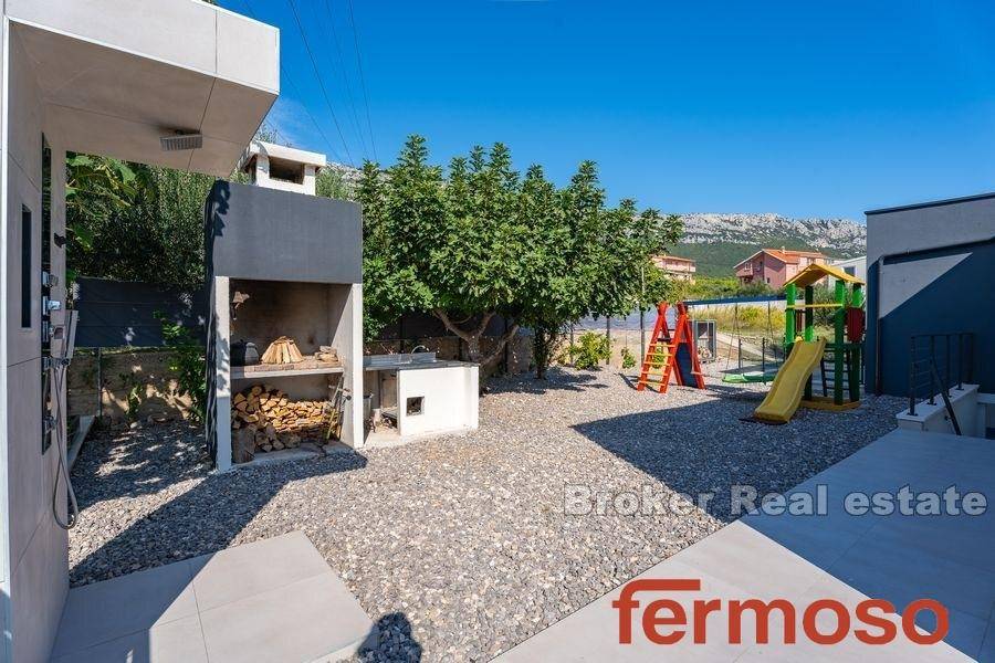 2022-377-019-2022-377-kastela-modern-villa-with-sea-view-for-sale