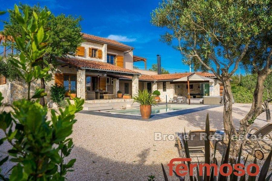 2021-364-005-2021-364-sibenik-luxury-stone-villa-with_pool-for-sale