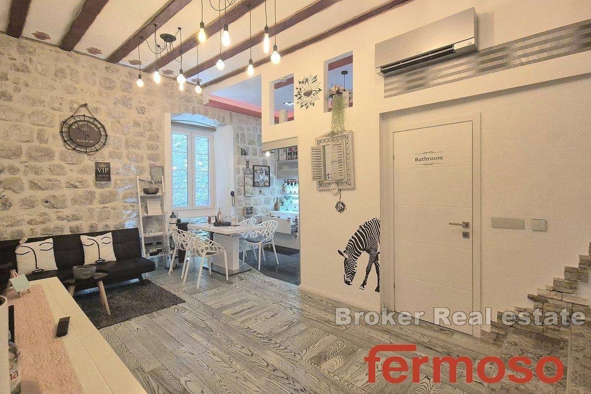 005-2047-18-Dubrovnik-Luxury-apartment-in-the-city-centre-for-sale