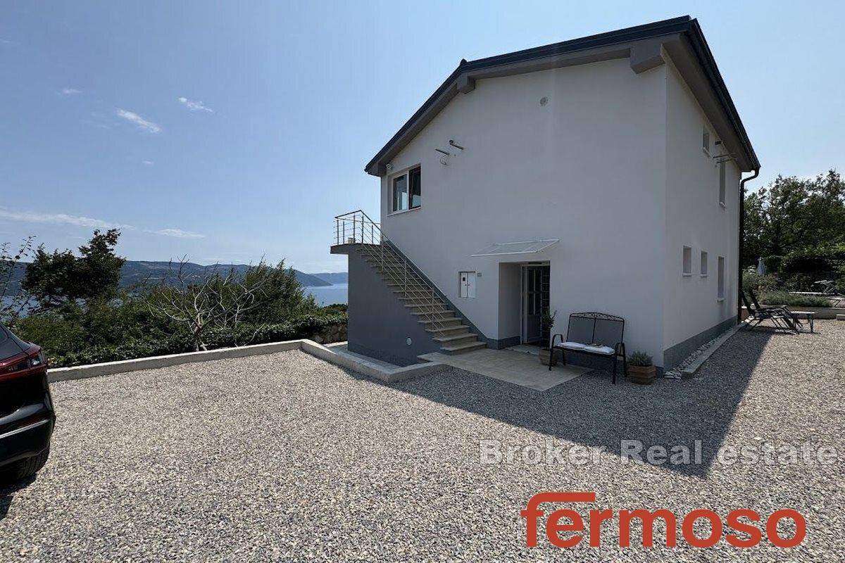 016-1024-09-Labin-Detached-house-with-panoramic-sea-view-for-sale