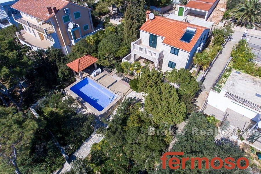 2013-77-03-2013-77-Korcula-villa-seafront-for-sale