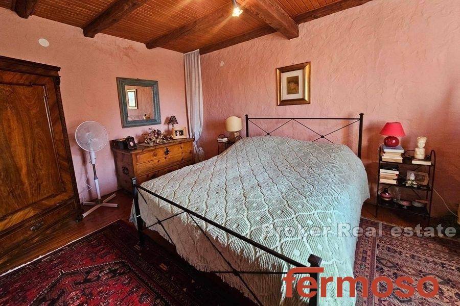 1014-22-014-1014-22-Porec-stone-house-for-sale