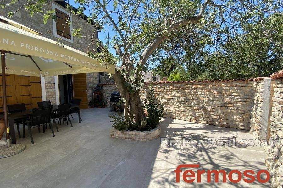 2043-32-004-2043-32-near-zadar-stone-house-with-pool-for-sale