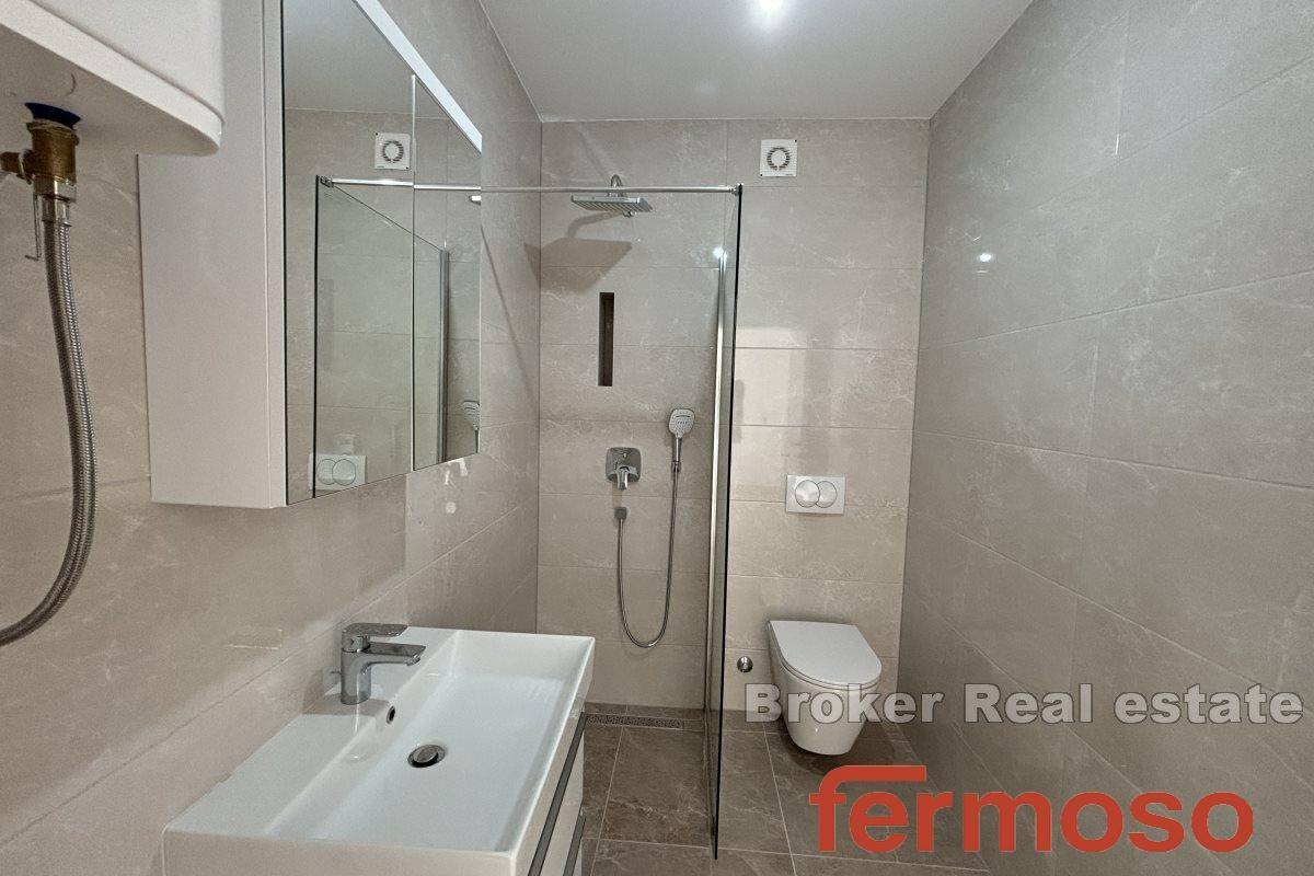 010-2035-157-Trogir-Modern-two-bedroom-apartment-for-sale