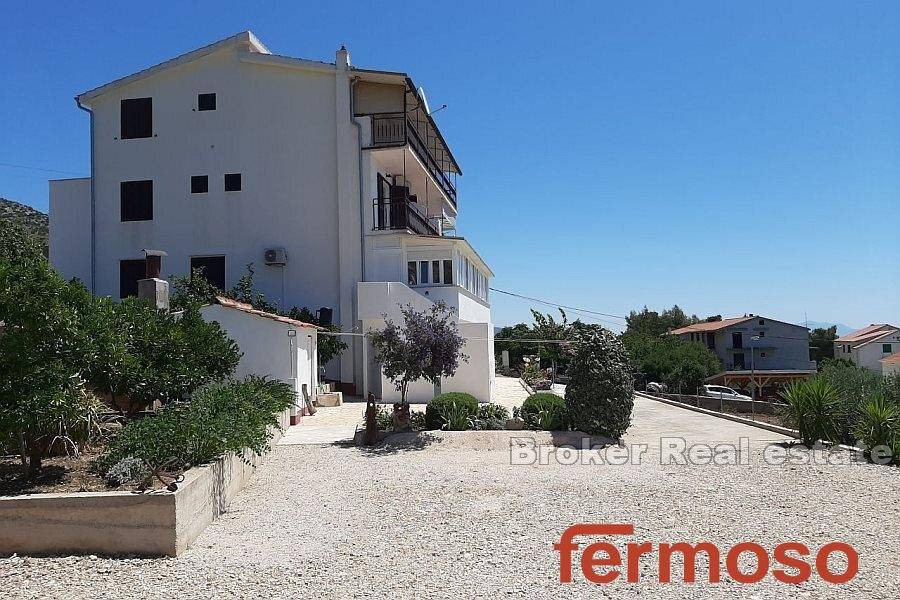 2016-588-009-2016-588-Hvar-spacious-apartments-with-an-open-sea-vies-for-sale