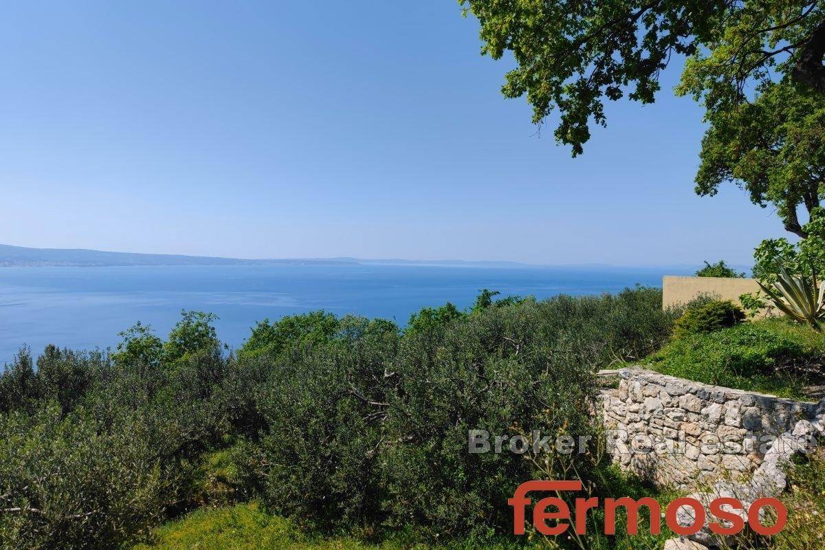 018-2021-375-Omis-Stone-house-with-a-sea-view-for-sale