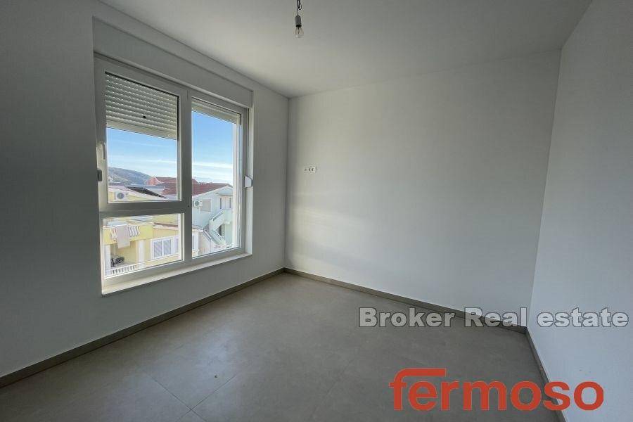 2035-50-009-2035-50-Ciovo-Penthouse-with-a-sea-view-for-sale