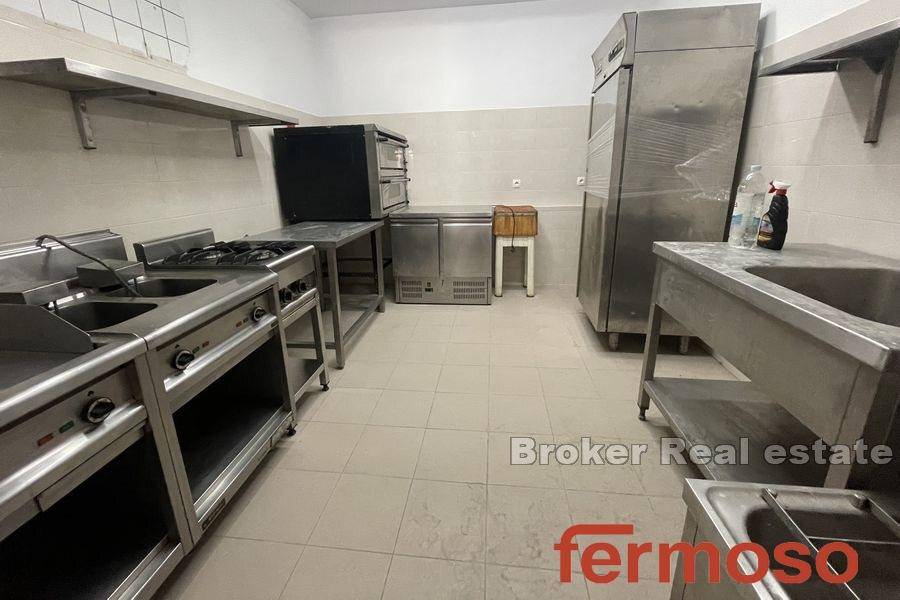 2030-52-006-2030-52-Split-area-bussines-space-for-rent