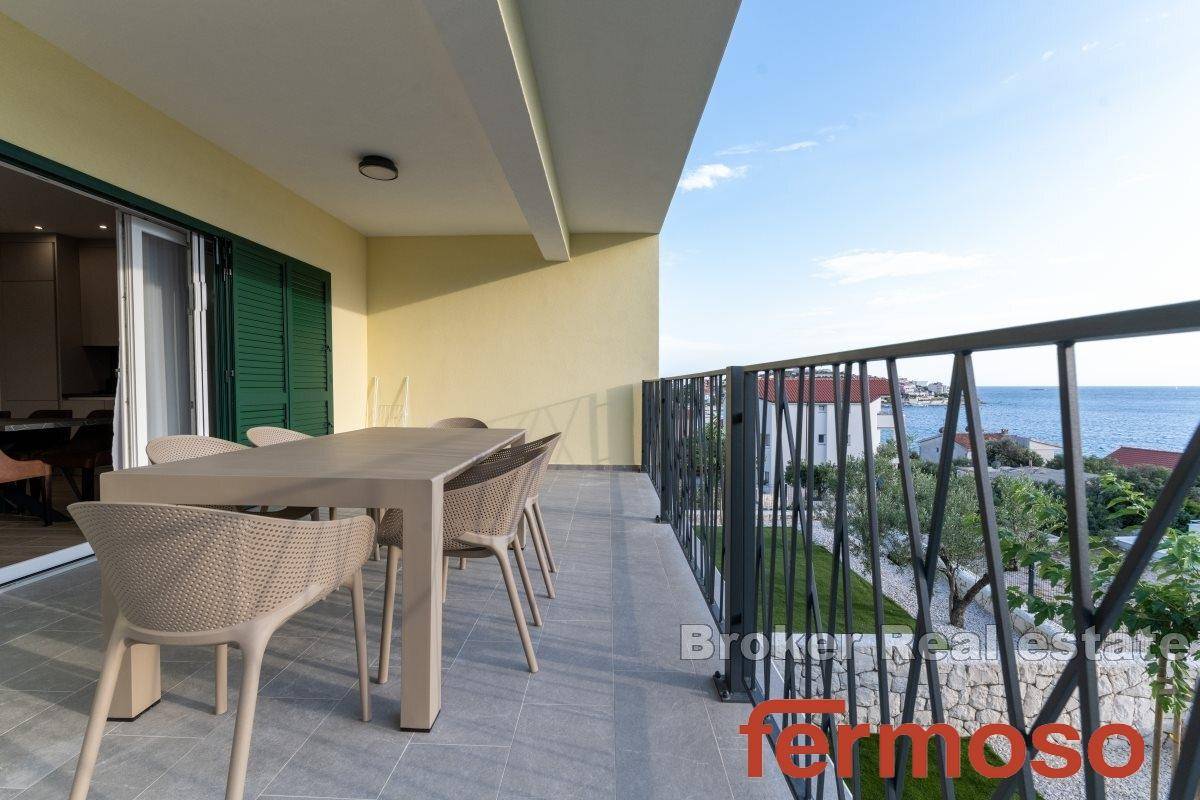 002-2022-393-Rogoznica-One-bedroom-apartment-with-a-sea-view-for-sale