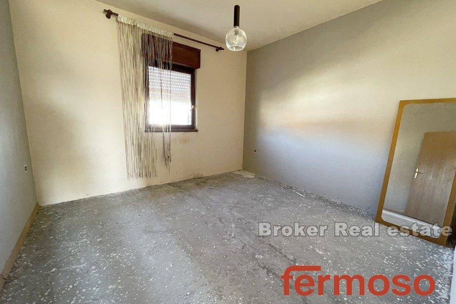 2036-09-006-2036-09-near-trogir-house-for-renovation-for-sale1