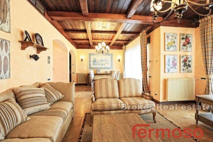 2026-103-004-2026-103-Ciovo-unique-villa-first-row-to-the-sea-for-sale