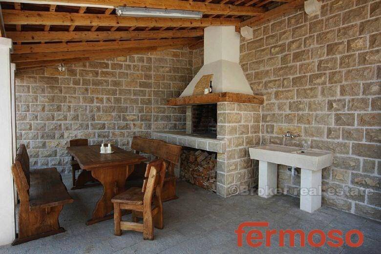 4575-30-15-4575-30-Hvar-stone-house-for-sale-by-the-sea