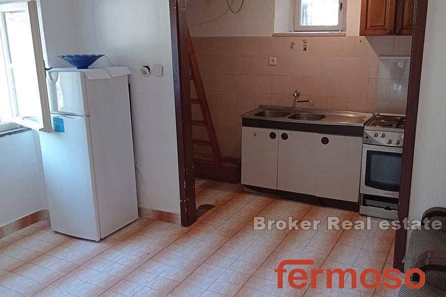 5261-30-005-5261-30-Brac-house-for-renovation-for-sale